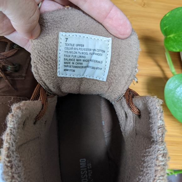 Mossimo Supply Co Women's brown lace-up low-heeled boots Size 7.5 - Picture 5 of 6